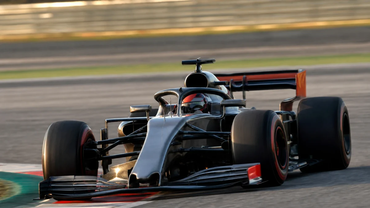 Formel 1-bilar på startgriden inför ett lopp