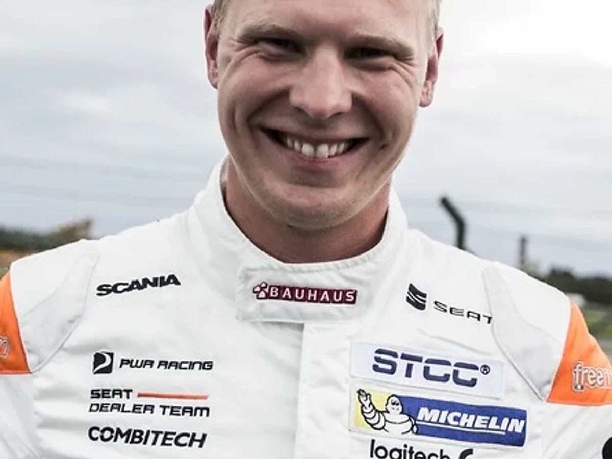 Johan Kristoffersson, rallycrossvärldsmästare, på Örebro Race Day